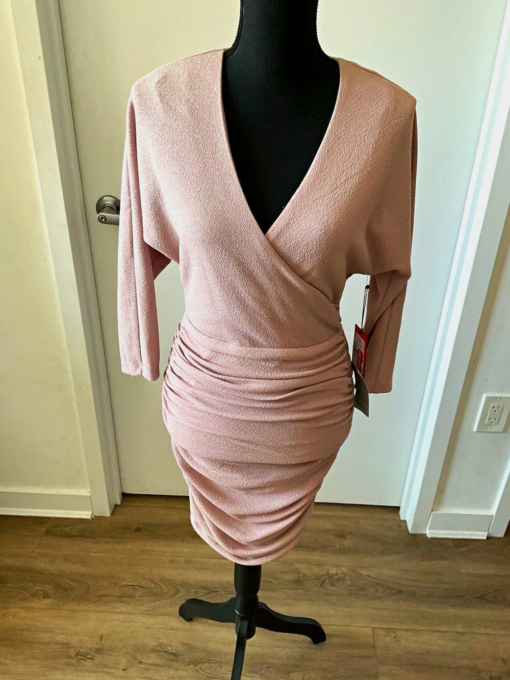 Vince Camuto Blush Ruched V-Neck 3/4 Sleeve Bodycon Knee Dress Size 4